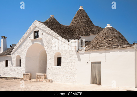 Trullo Sovrano, Piazza Sacramento, Alberobello, Provinz Bari in Apulien, Italien Stockfoto