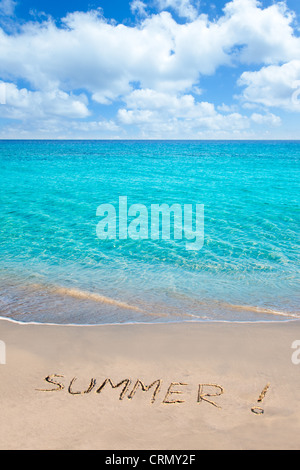 Karibik-tropischen Strand mit Sommer Wort in Sand geschrieben Stockfoto