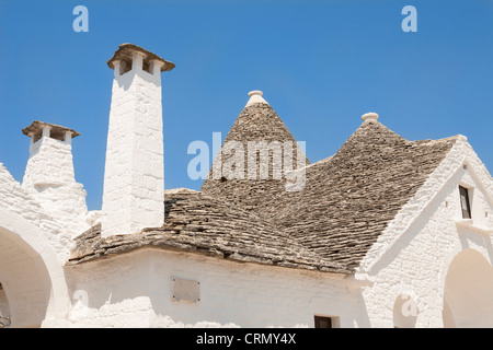 Dach des Trullo Sovrano, Piazza Sacramento, Alberobello, Provinz Bari in Apulien, Italien Stockfoto