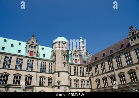 Dänemark, Helsingoer. Schloss Kronborg (aka Kronborg Slot). UNESCO-Weltkulturerbe. Inneren Burghof. Stockfoto