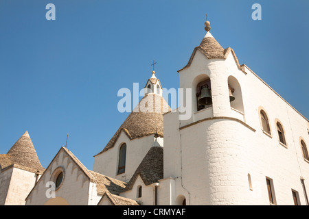 Kirche des Heiligen Antonius, ein Trullo Kirche, Rione Monti, Alberobello, Provinz Bari, Apulien, Italien Stockfoto