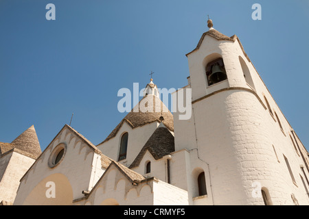 Kirche des Heiligen Antonius, ein Trullo Kirche, Rione Monti, Alberobello, Provinz Bari, Apulien, Italien Stockfoto