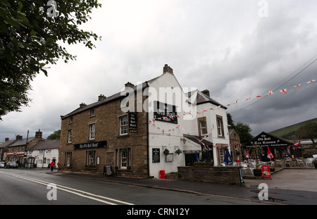 Der Peak District Village of Hope erwacht Wochentags Stockfoto