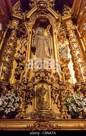 S. Bento Kloster in Santo Tirso, Portugal. Benediktiner Orden. In der Gotik (Kreuzgang) und Barock (Kirche) gebaut. Stockfoto