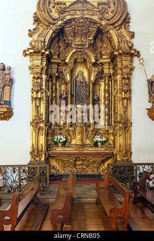 S. Bento Kloster in Santo Tirso, Portugal. Benediktiner Orden. In der Gotik (Kreuzgang) und Barock (Kirche) gebaut. Stockfoto