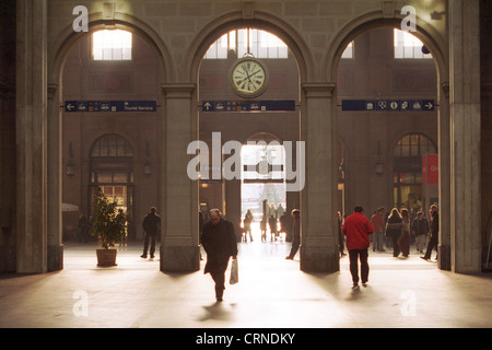 Innenansicht vom Hauptbahnhof Zürich Stockfoto