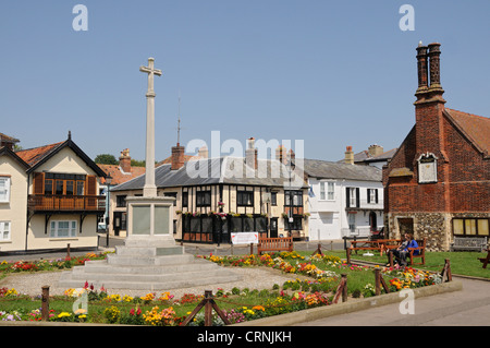 Kriegerdenkmal und Memorial Gardens durch die Moot Hall, treffen Sie eine Note, die ich aufgeführt, Fachwerk-Gebäude, die für Rat verwendet worden ist Stockfoto