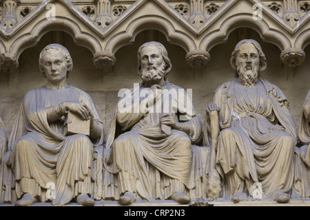 Westminster Abbey-Skulpturen. London. England Stockfoto