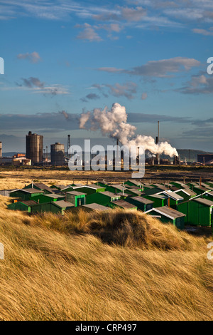 Stahl-Werke und Fishermans Hütten am südlichen Gare Stockfoto