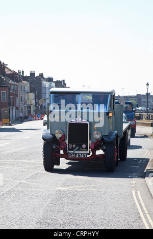 1935 Albion ML55 Pritsche LKW fahren auf Hall Kai bei Great Yarmouth Stockfoto