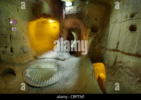 Cappadocia - Türkei, Saratly alten Untergrundstadt, Unesco Stockfoto