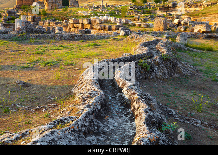 Hierapolis - Türkei, Altstadt, Wasserkanal, Unesco Stockfoto