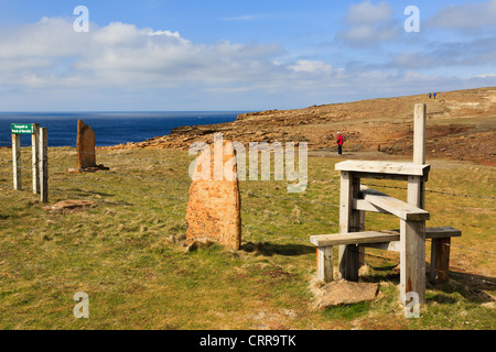 Stil auf Klippe Küste Fußweg zum Broch Borwick auf Festland Westküste bei Yesnaby Orkneyinseln Schottland UK Großbritannien Stockfoto