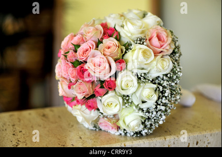 Schönheit, Blumenstrauß, Braut, Feier, Blumen, Rosen, Hochzeit, Flower Power, Feier, frischer Blumenstrauß, Hochzeit, Blumen, frisch, Hochzeitsstimmung, einzigartig Stockfoto