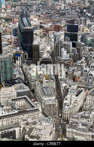 Luftbild von der Royal Exchange und die Bank of England, blickt die Stadt und Gerkin Stockfoto