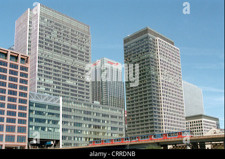 Buerohochhaeuser in das Finanzzentrum Canary Wharf Stockfoto