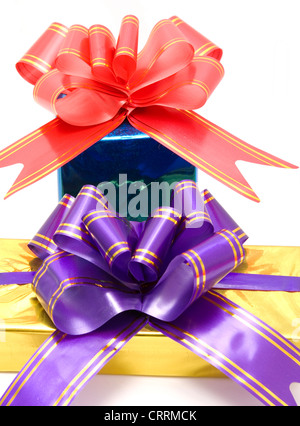 zwei Beauty-Geschenk-Boxen auf weiß Stockfoto