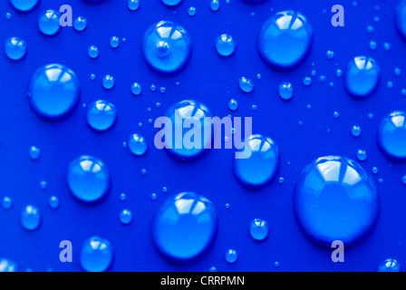 Wassertropfen groß als Hintergrund Stockfoto