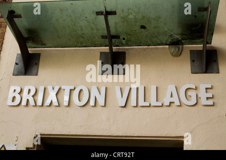 Eingang zum Dorf Brixton Brixton Market Stockfoto