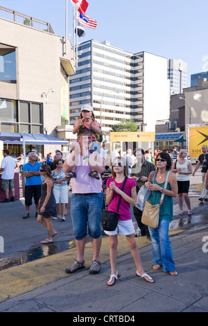 Besucher das Just für Laughs Festival in Montreal, Provinz Quebec, Kanada. Stockfoto