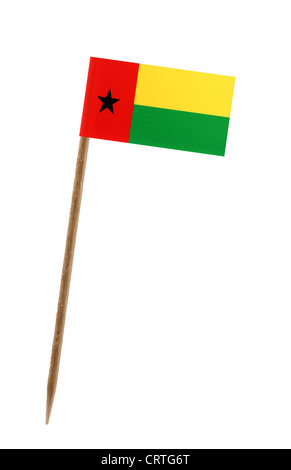 Zahn pick Wit eine kleine Papiertüte Flagge von Guinea Bissau Stockfoto