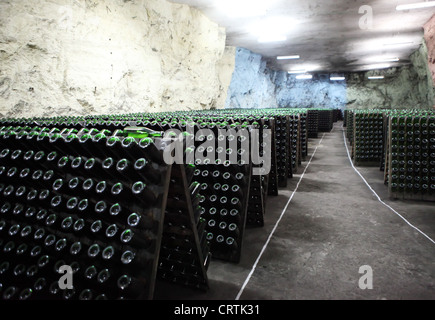 Champagner-Keller, Fabrik in einer Tiefe von 80 Metern, Artemovsk, Donezk, Ukraine Stockfoto