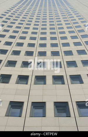 Hochhaus-Fassade Stockfoto