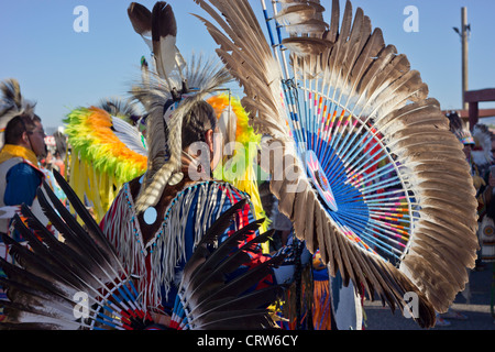 Fort Washakie, Wyoming - Tänzer in voller Montur an den indischen Tagen, eine jährliche Veranstaltung auf der Wind River Reservation. Stockfoto