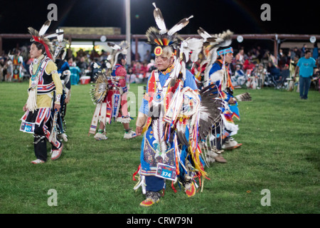 Gebürtige amerikanische Jungen und junge Erwachsene während der indischen Tage Powwow jährlich an Fort Washakie, Wyoming Stockfoto