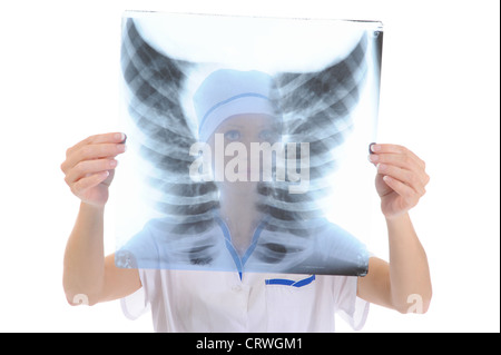 Arzt hält eine Röntgenaufnahme Stockfoto