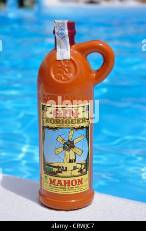 Keramik Flasche Gin Xoriguer Mahon, Menorca, Balearen, Spanien Stockfoto