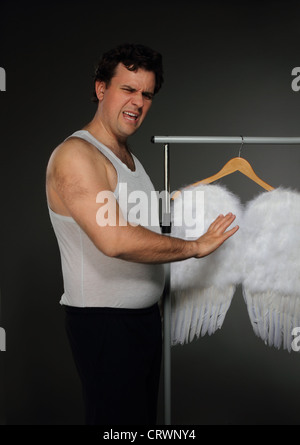 Herr Angel mit weißen Flügeln Stockfoto