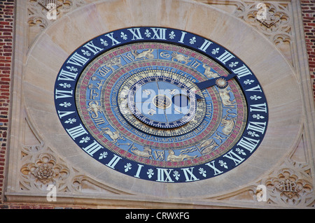 Astrologische Uhr, Hampton Court Palace, London Borough of Richmond upon Thames, Greater London, England, Vereinigtes Königreich Stockfoto