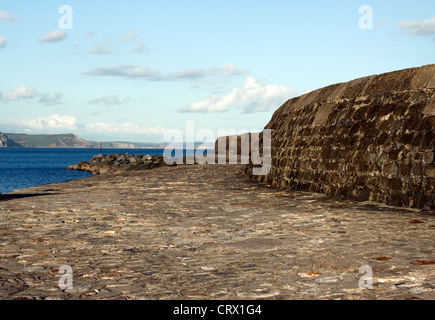 DIE COBB. LYME REGIS IN DER ABENDDÄMMERUNG. DORSET.UK. Stockfoto