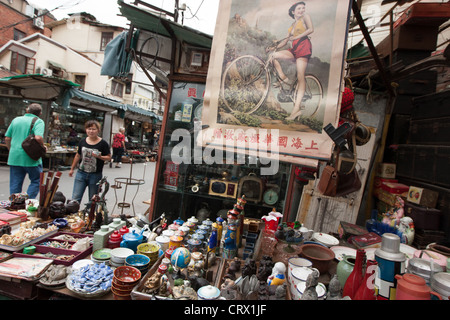 Dongtai Road Antiquitätenmarkt in Shanghai, China Stockfoto