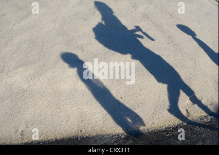 Schatten auf Salzberge, verwendet, um Einfrieren auf den Straßen während der Winterstürme im Speicher zu verhindern Stockfoto