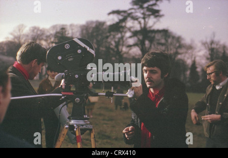 003572 - Paul McCartney Dreharbeiten Strawberry Fields Forever in Knole Park, Sevenoaks am 31. Januar 1967 Stockfoto