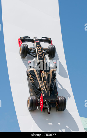 2011 Lotus Renault F1 Auto, Jerry Judah Skulptur, 2012 Goodwood Festival of Speed Stockfoto