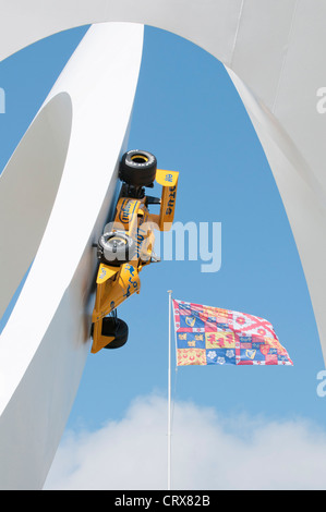 Ayrton Senna Lotus 99 t, Jerry Judah Skulptur auf dem Goodwood Festival of Speed 2012 Stockfoto