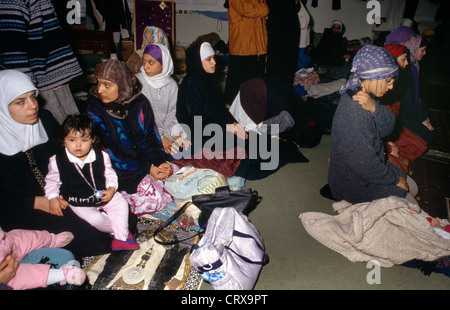 Peckham London Sheikh Nazims Anhänger In der Moschee beten Stockfoto