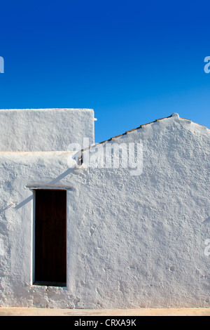 Ibiza Santa Agnes de Corona Ines weiß getünchten Häusern Fassade in Balearen Stockfoto