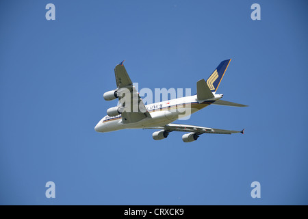 Singapore Airlines Airbus A380-841 Flugzeug vom Flughafen Heathrow, Greater London, England, Vereinigtes Königreich Stockfoto