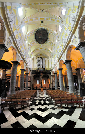 Lüttich, Belgien. Eglise Saint-Denis - Interieur. Stockfoto