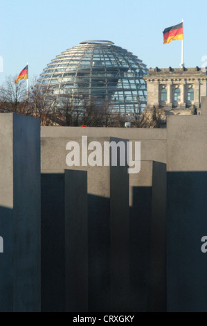 Teil des Holocaust-Denkmals vor dem Reichstag Stockfoto