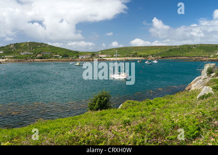 Suche von Tresco über neue Grimsby Sound bis Bryher, Isles of Scilly, Cornwall UK. Stockfoto