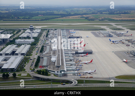 Deutschland, Bayern, München, Blick auf Flugzeuge am Flughafen München Stockfoto