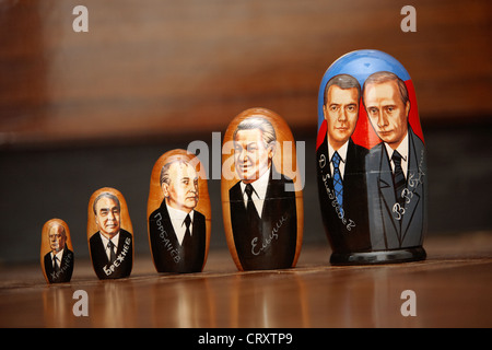 Russland, Moskau, Matroschka zeigt Bilder des russischen Präsidenten Stockfoto