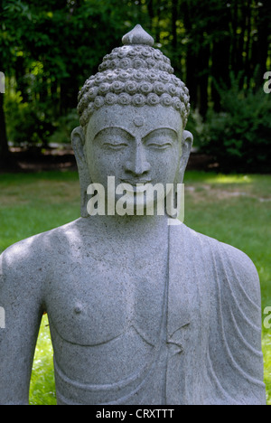Eine Nahaufnahme von einem Stein Buddha-Statue. Stockfoto