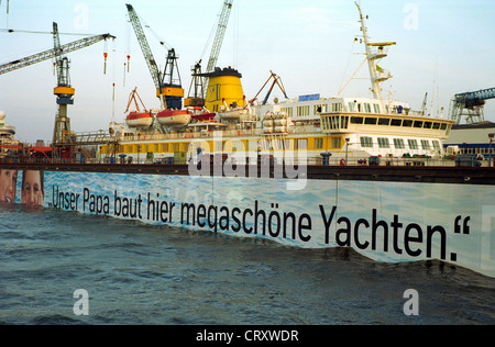 Banner auf dem Trockendock von Blohm & Voss Stockfoto