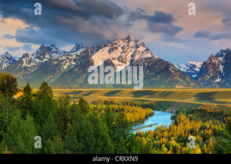 Sonnenaufgang am Snake River Overlook am Grand-Teton-Nationalpark in Wyoming, USA Stockfoto